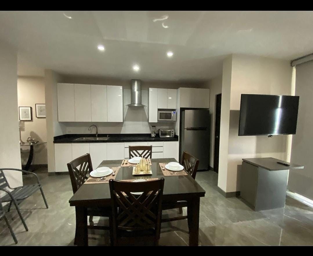 Apartment in Centro, Monterrey, photo 2 of 25