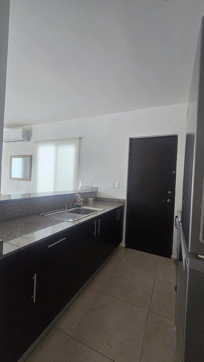 Casa en condominio en Gran Santa Fe, Mérida, foto 4 de 21