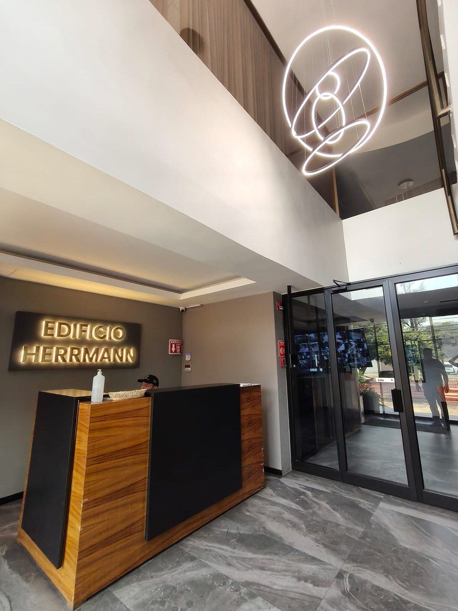 Offices conditioned a few blocks from the Expo GDL, photo 1 of 11