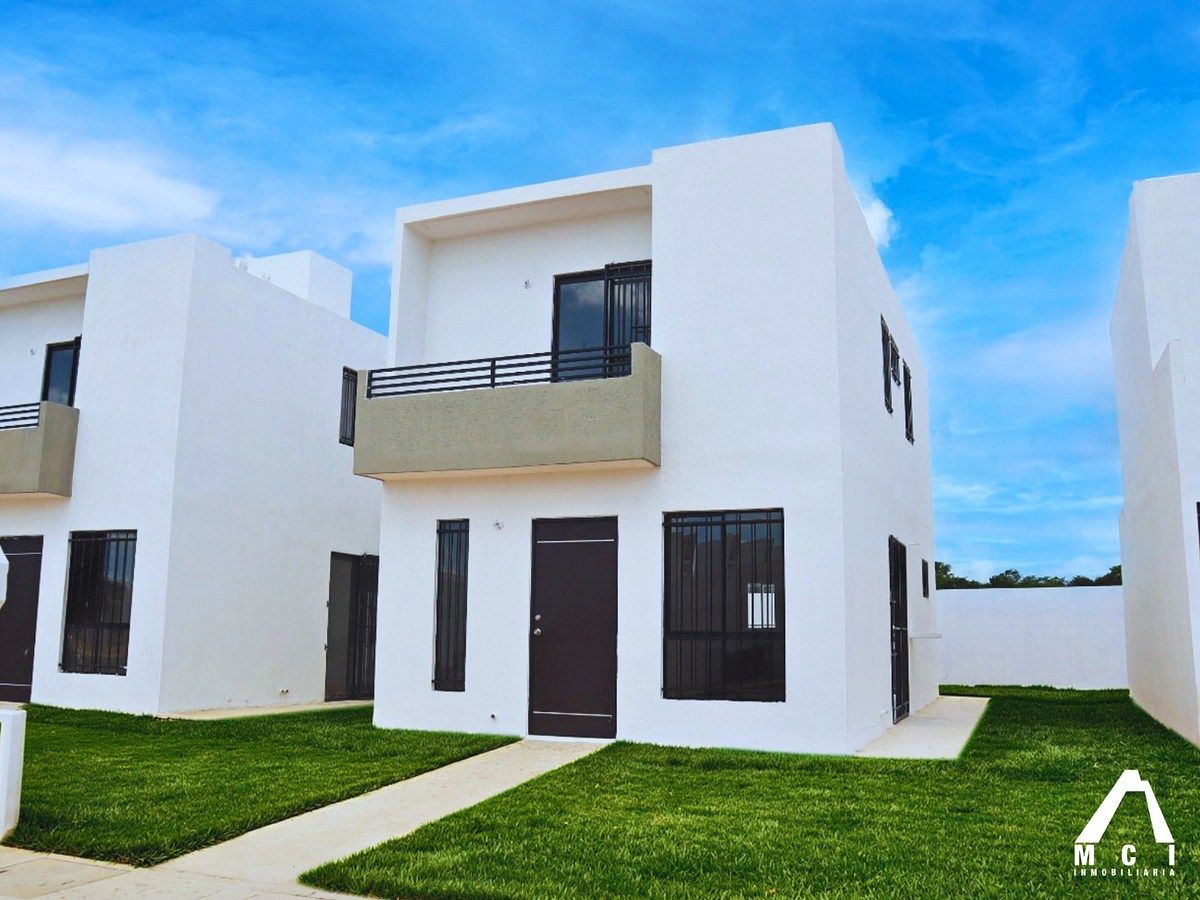 CASA PASEOS DE MÉRIDA MOD. SANTIAGO TIXCACAL, foto 1 de 7