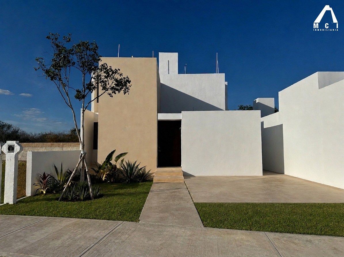CASA DE MAHOGÂNIA EM CHOLUL, foto 1 de 13