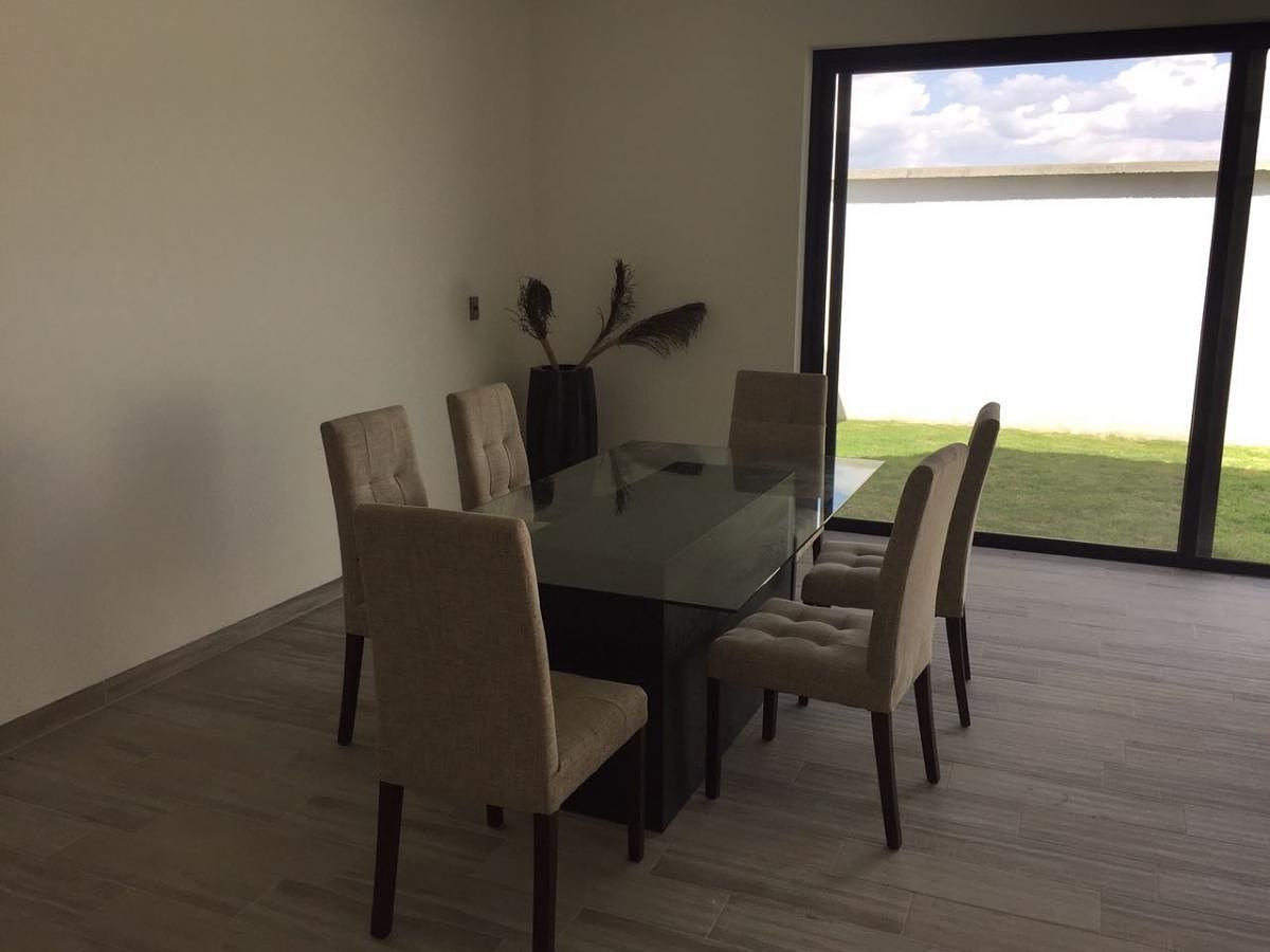 CASA EN VENTA. ARCO DE PIEDRA, JURICA PINAR QUERETARO, foto 1 de 30