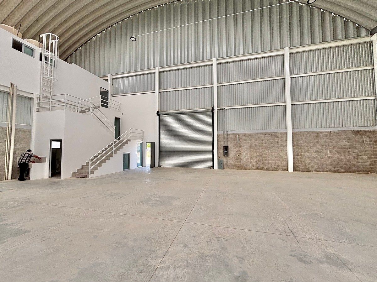 Nave nueva de 3,200 m2, foto 5 de 20