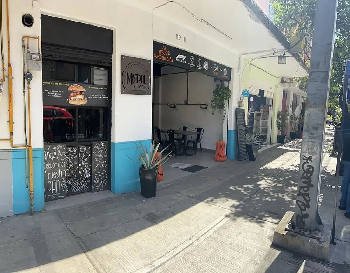LOCAL COMERCIAL EN RENTA, foto 1 de 11