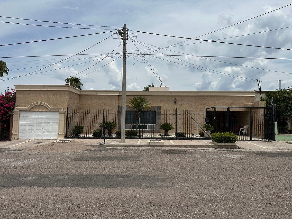 Casa para Alugar em excelente localização, foto 1 de 15