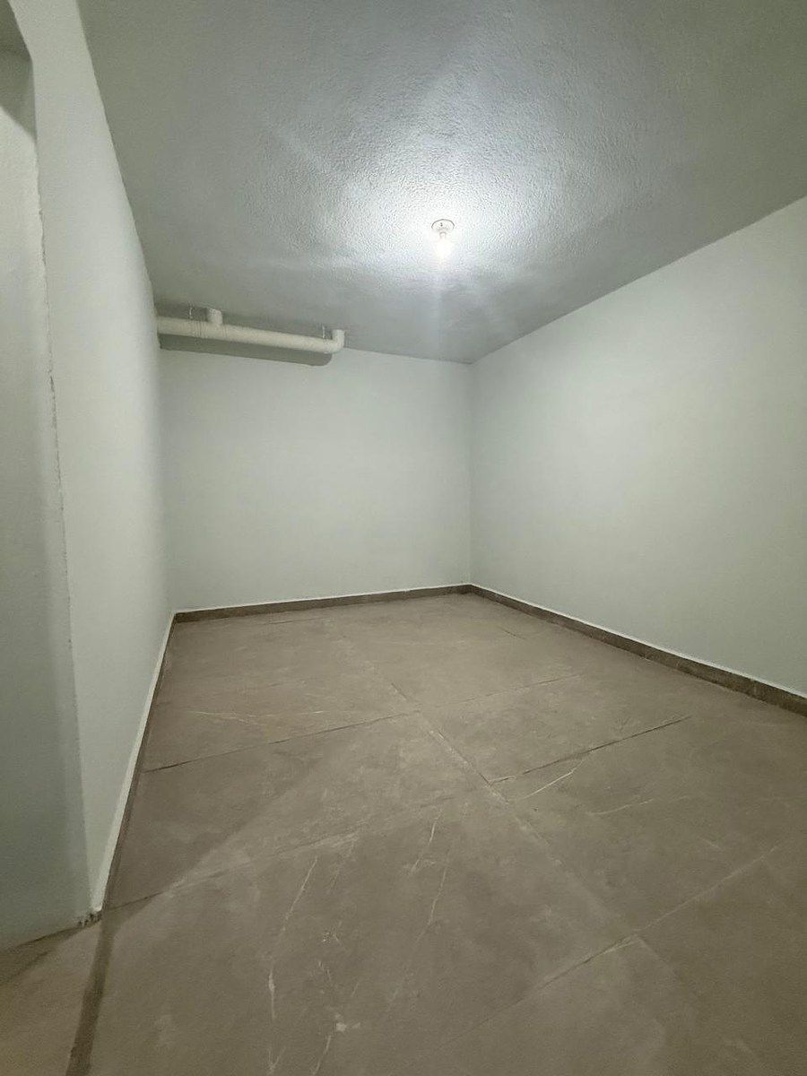 Commercial Storage Unit in Centro, Monterrey, photo 8 of 25