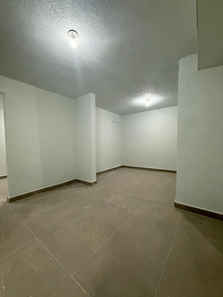 Commercial Storage Unit in Centro, Monterrey, photo 9 of 25