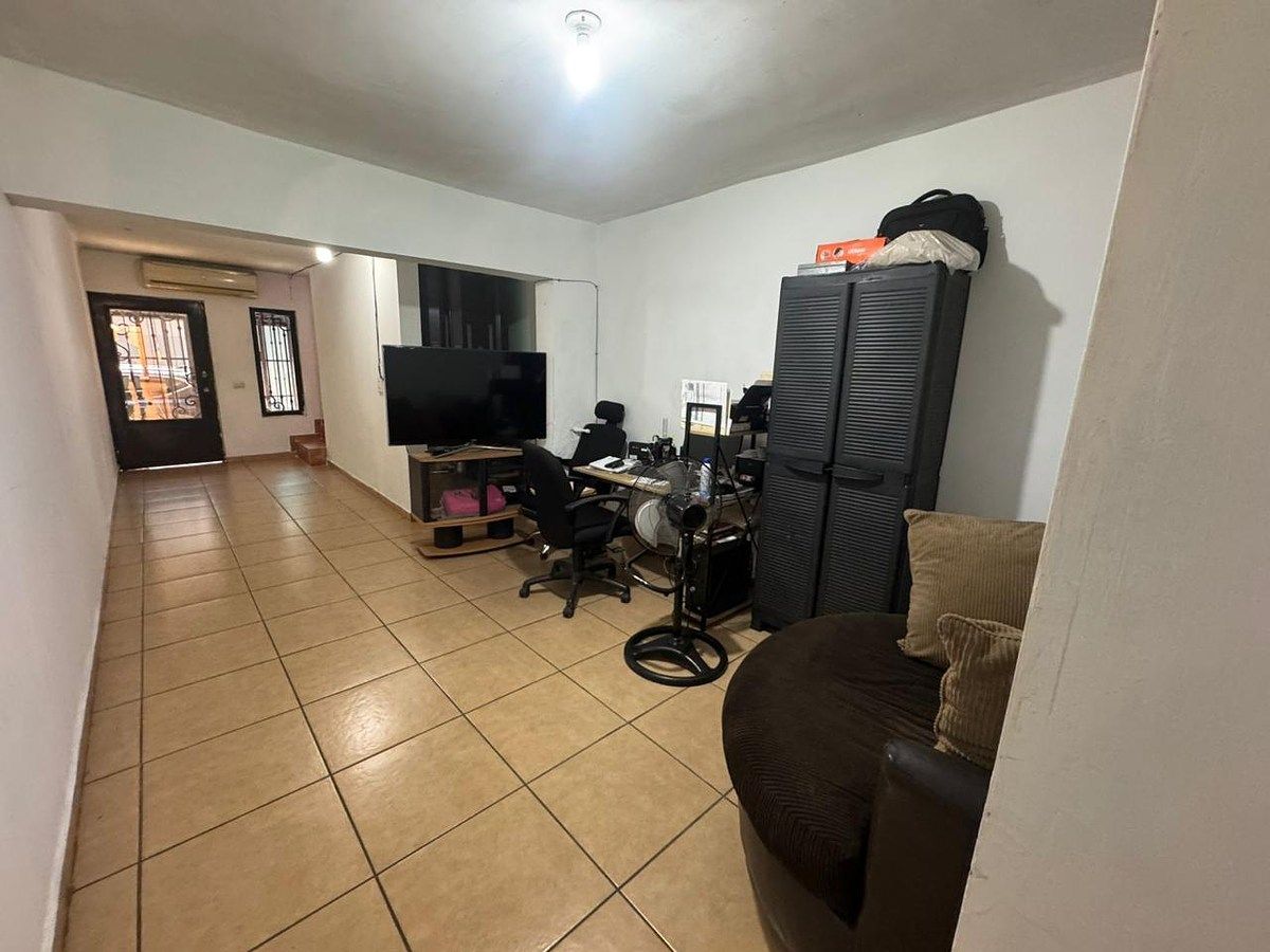 Casa en Del Maestro, Guadalupe, foto 8 de 16