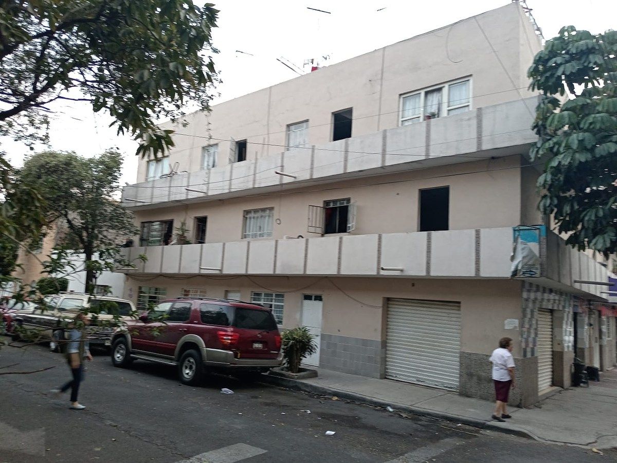 Fachada, foto 2 de 12