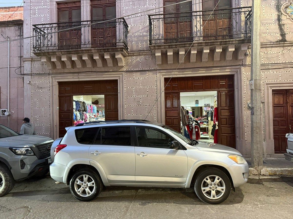 COMMERCIAL LOCAL IN THE CENTER OF SAN MIGUEL EL ALTO, photo 1 of 22