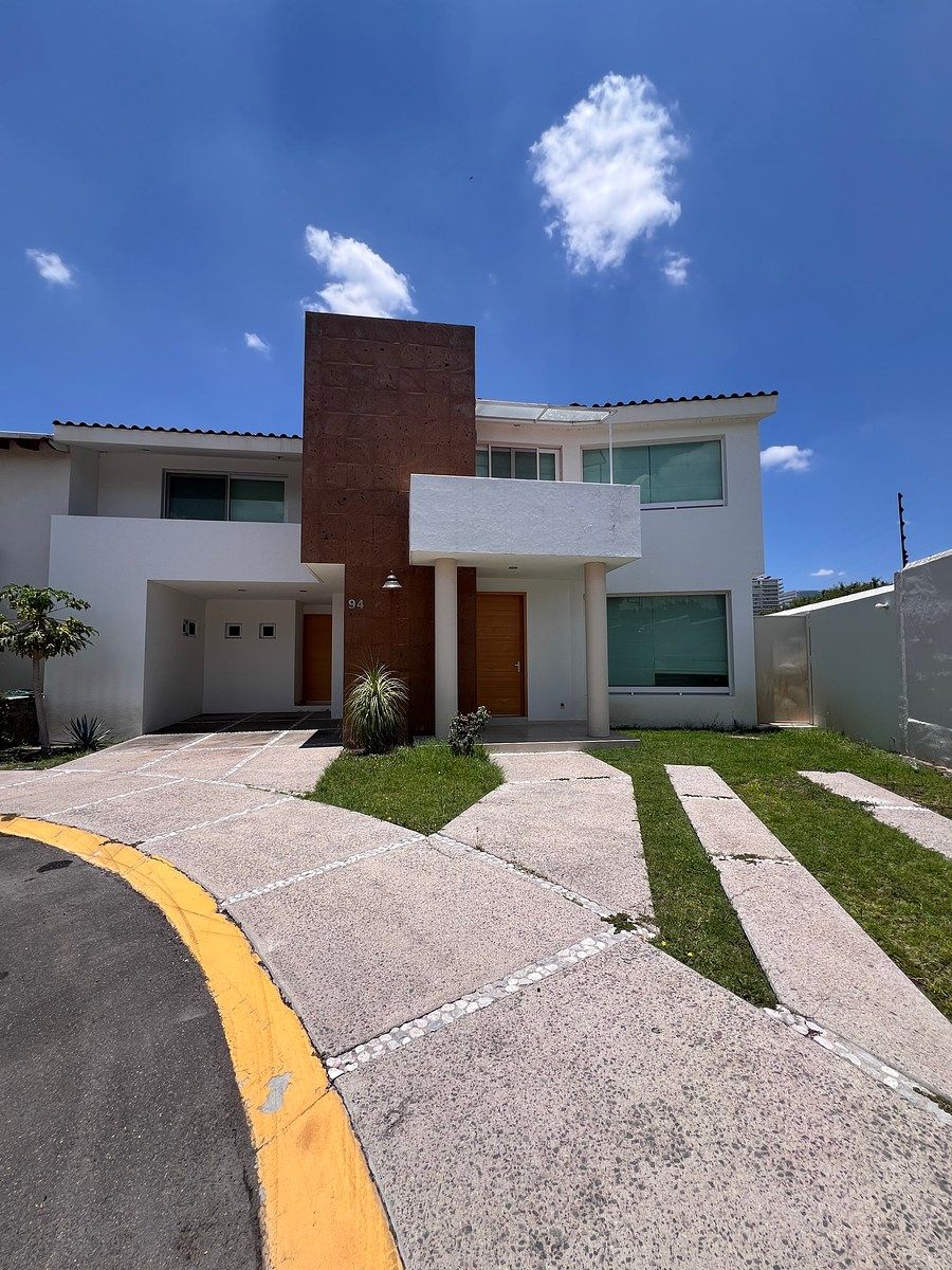 CASA EN RENTA CENTRO SUR CONDOMINIO CLAUSTRO DE SANTIAGO, foto 1 de 16