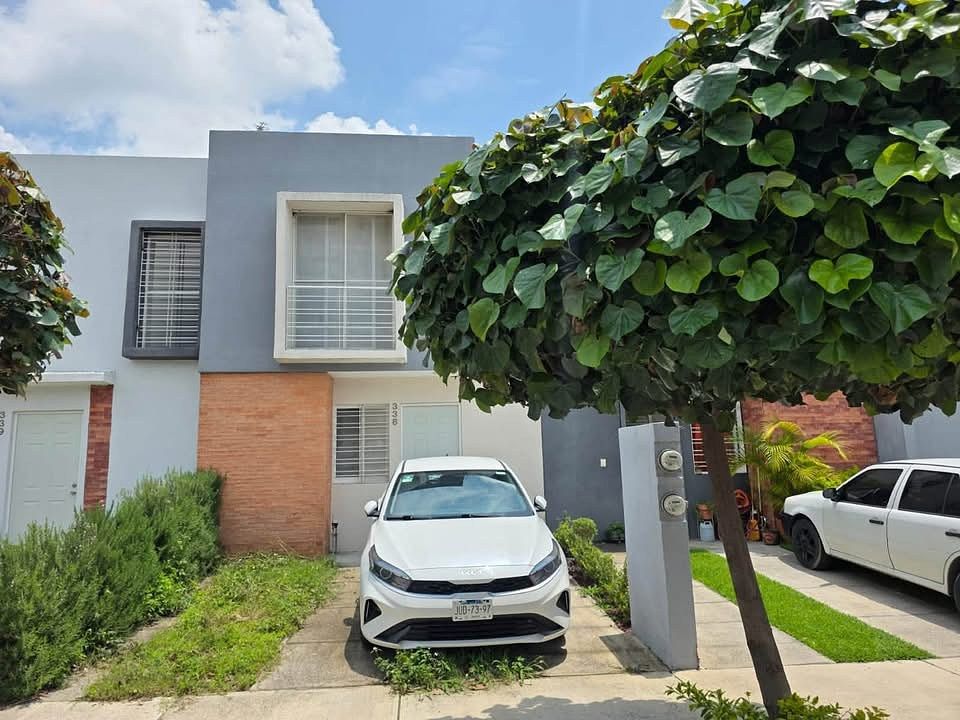 Casa en Venta Parques de Tesistán - Dentro de coto privado, foto 1 de 12
