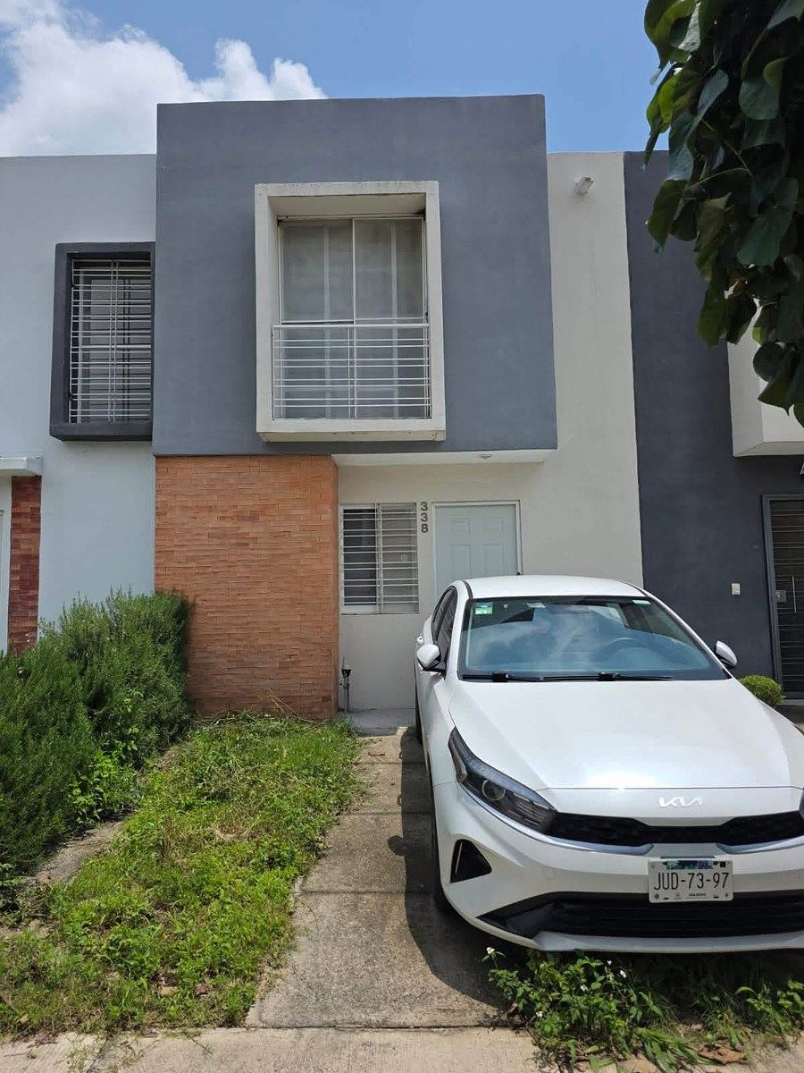 Casa en Parques de Tesistán, Zapopan, foto 2 de 12