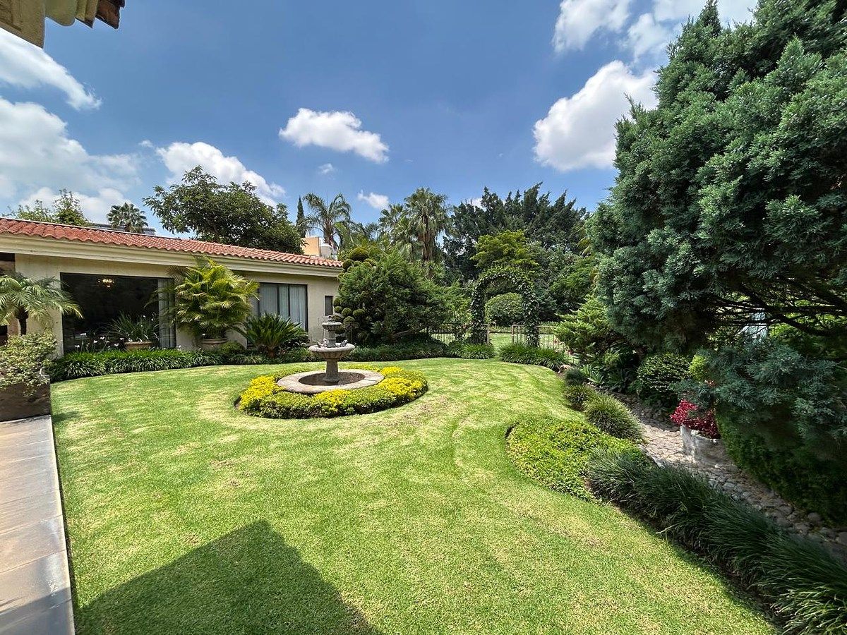 CASA À VENDA EM COLINAS DE SAN JAVIER COM UM GRANDE JARDIM, foto 1 de 29