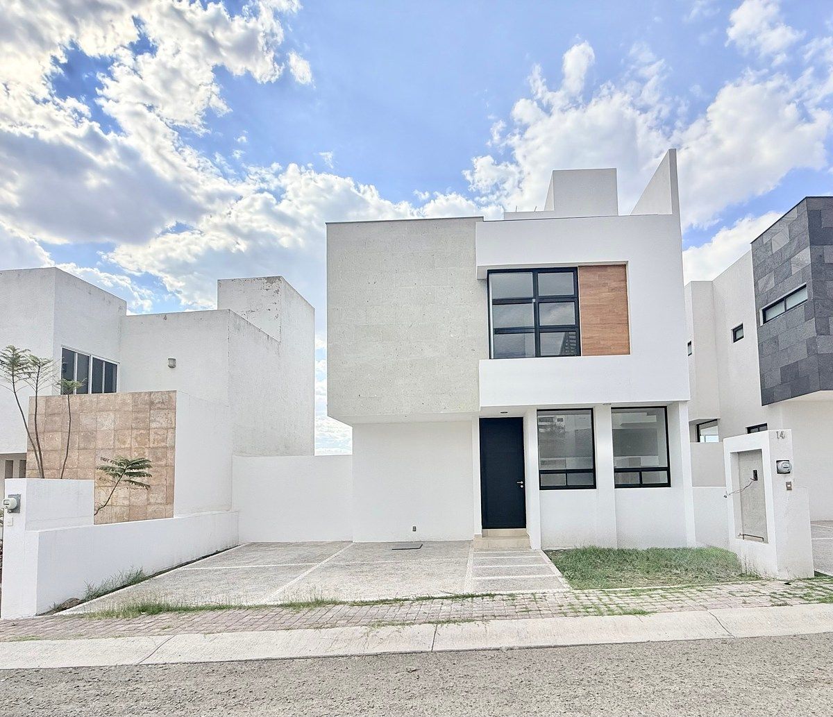 VENTA DE CASA EN PUNTA ESMERALDA, foto 1 de 17