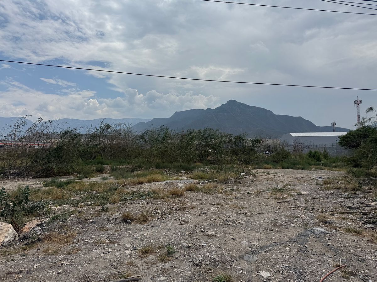 Commercial Lot in Zona industrial, García, photo 12 of 18