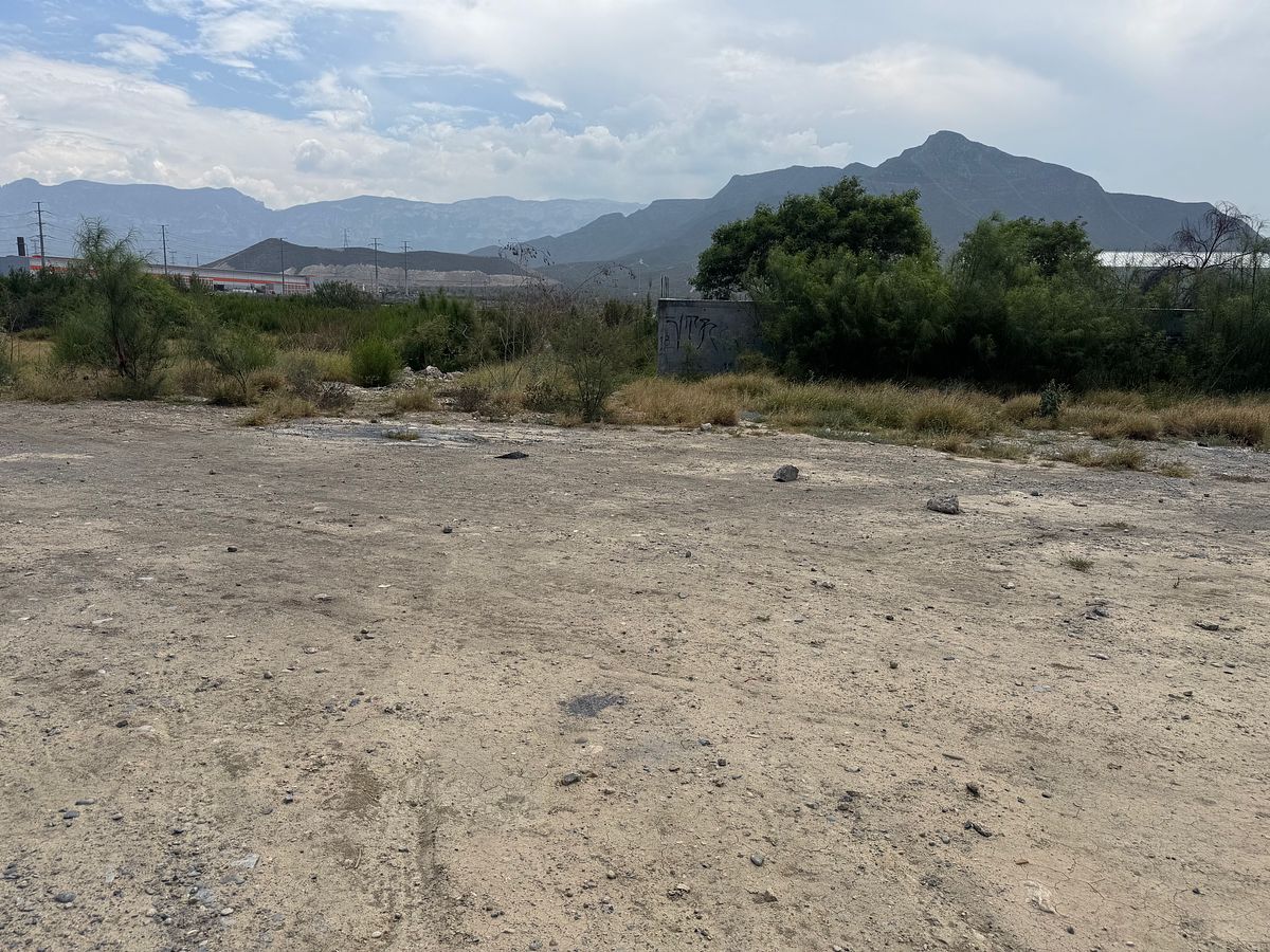 Commercial Lot in Zona industrial, García, photo 15 of 18