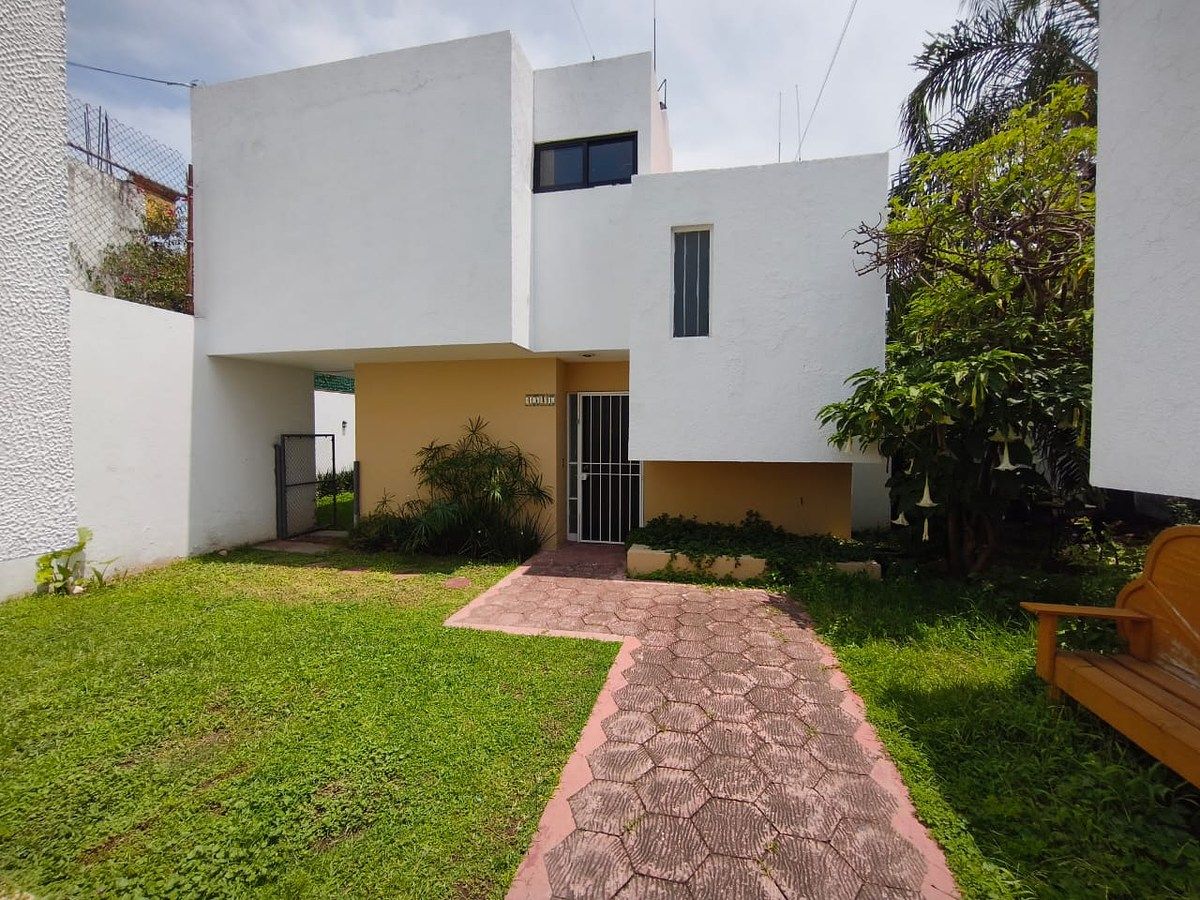 Casa à venda em Jardines del Sol, condomínio privado com jardim, foto 1 de 19