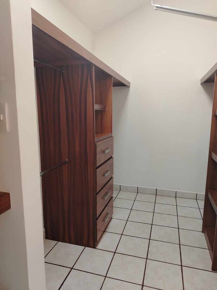 Casa em Villas de Irapuato, Irapuato, foto 24 de 34
