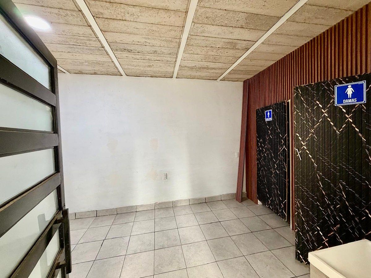 Bodega comercial en La Gigantera, Tlaquepaque, foto 11 de 15
