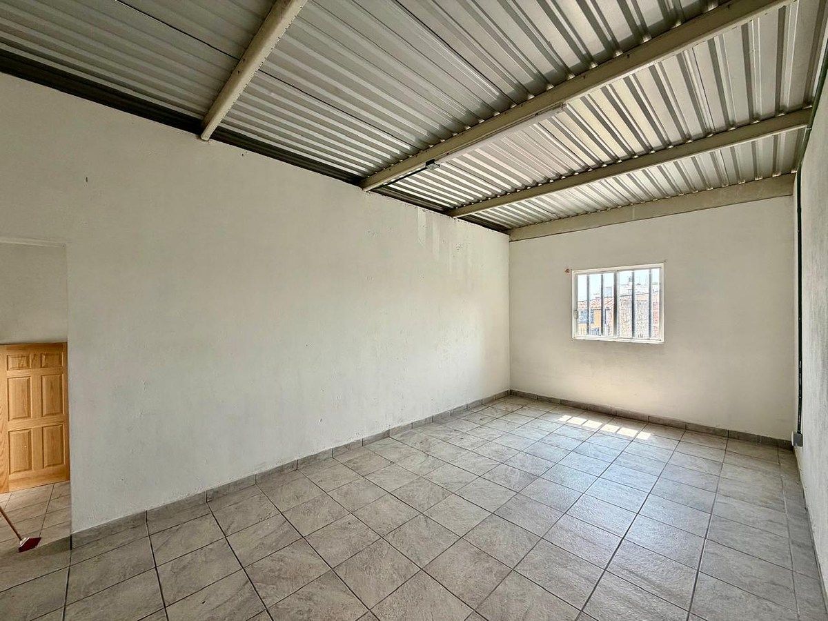 Bodega comercial en Solidaridad, Tlaquepaque, foto 14 de 18