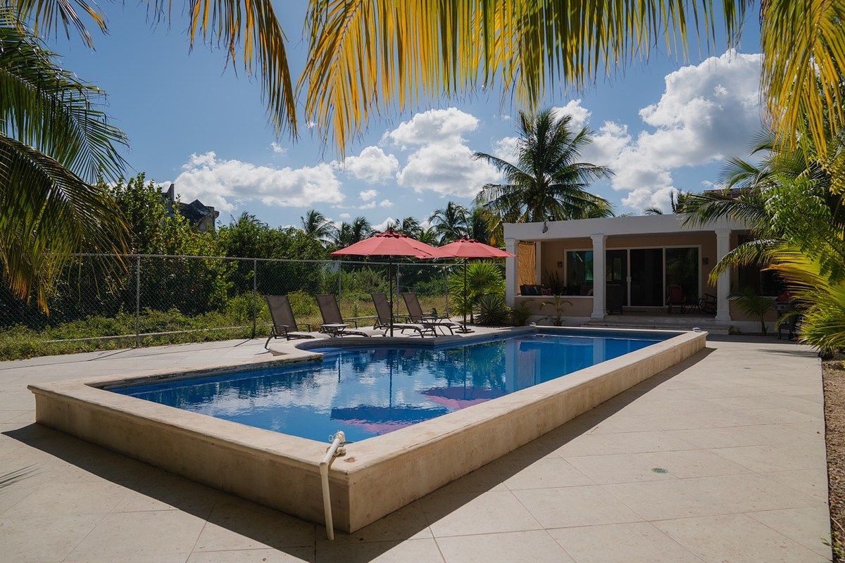 Casa de gran terreno frente al mar de Telchac Pto. Yucatán, foto 1 de 22