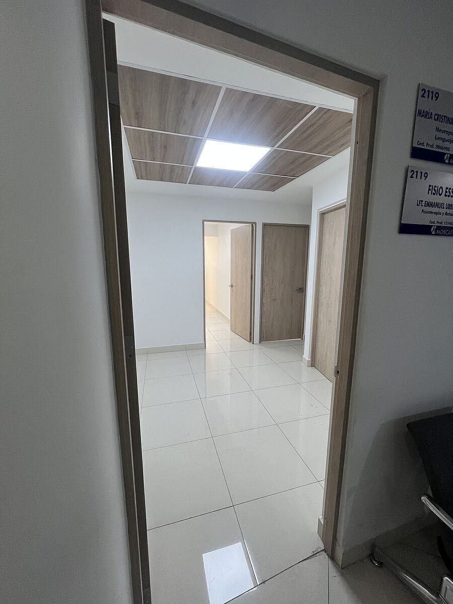 Consultorio con división en renta en el Hospital Moscati, foto 1 de 13