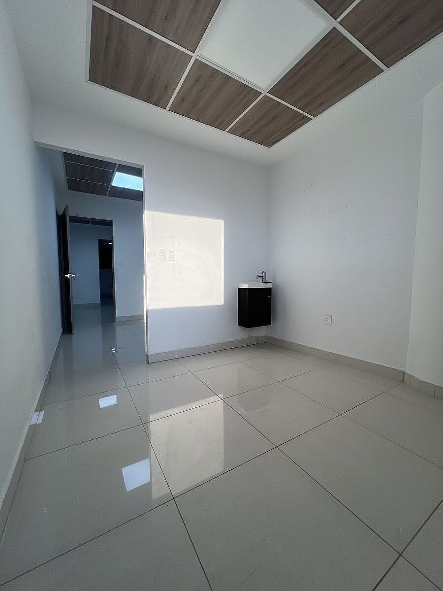 Local comercial en Juriquilla, Querétaro, foto 5 de 13