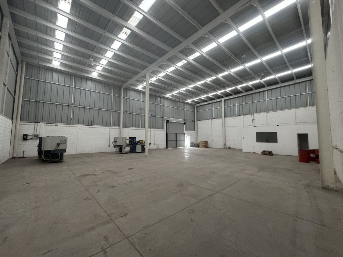 Industrial Warehouse in Parque Industrial Bernardo Quintana, El Marqués, photo 2 of 8