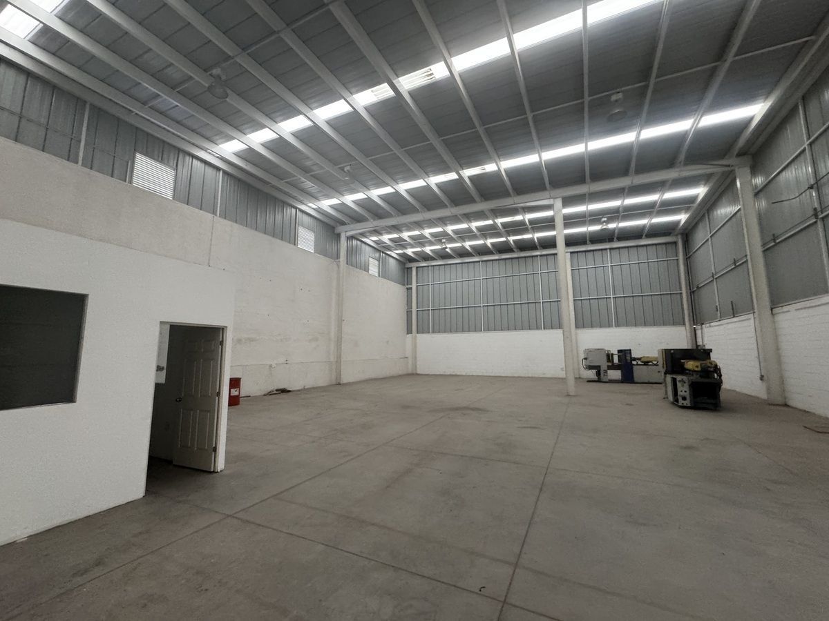 Industrial Warehouse in Parque Industrial Bernardo Quintana, El Marqués, photo 4 of 8