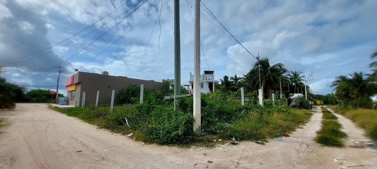 Terreno em Chelem ESQUINA, foto 1 de 3
