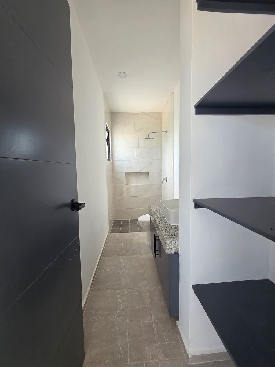 Baño Recámara Principal, foto 11 de 16