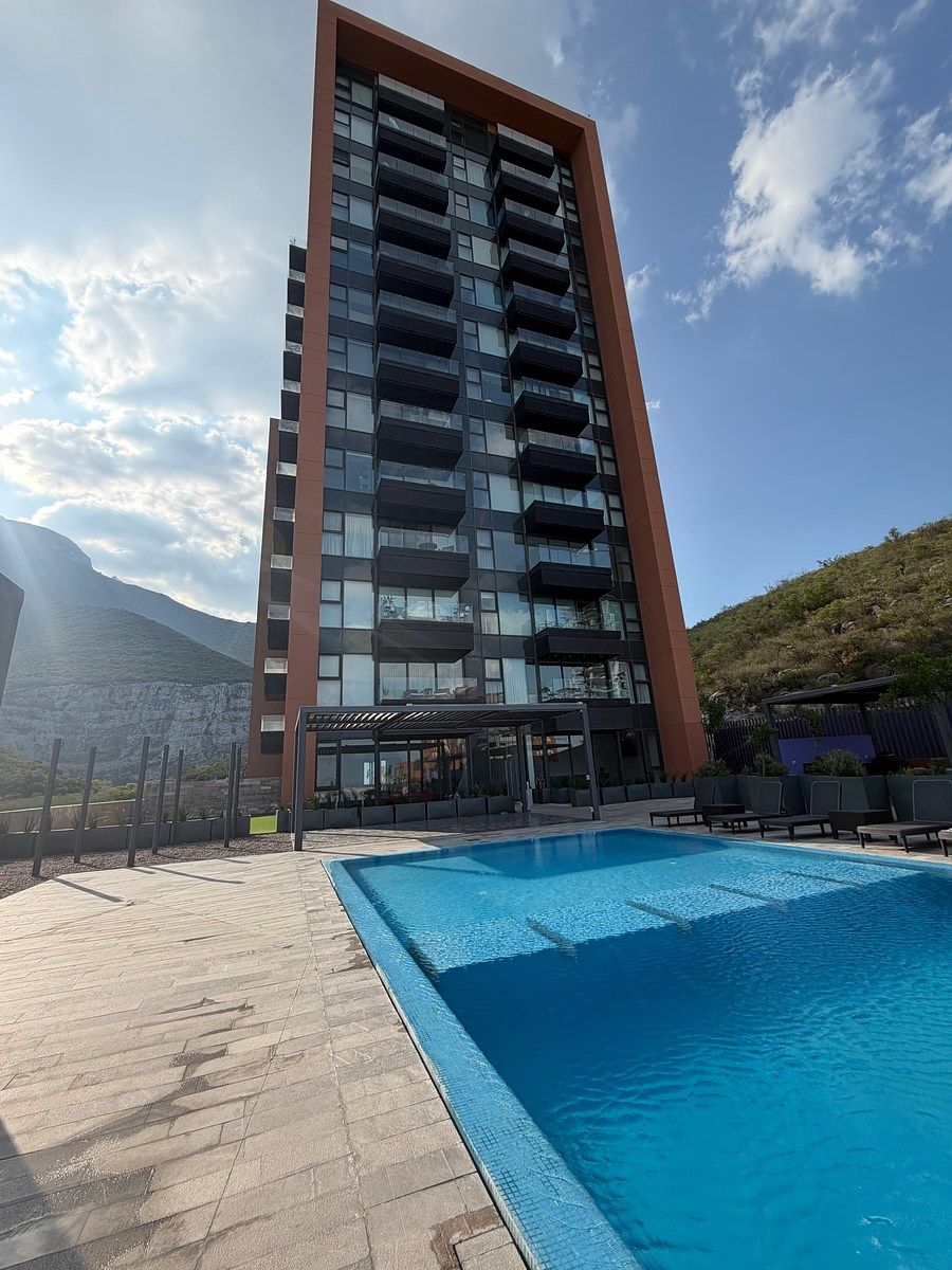 TORRE ZAFIRO, foto 1 de 22