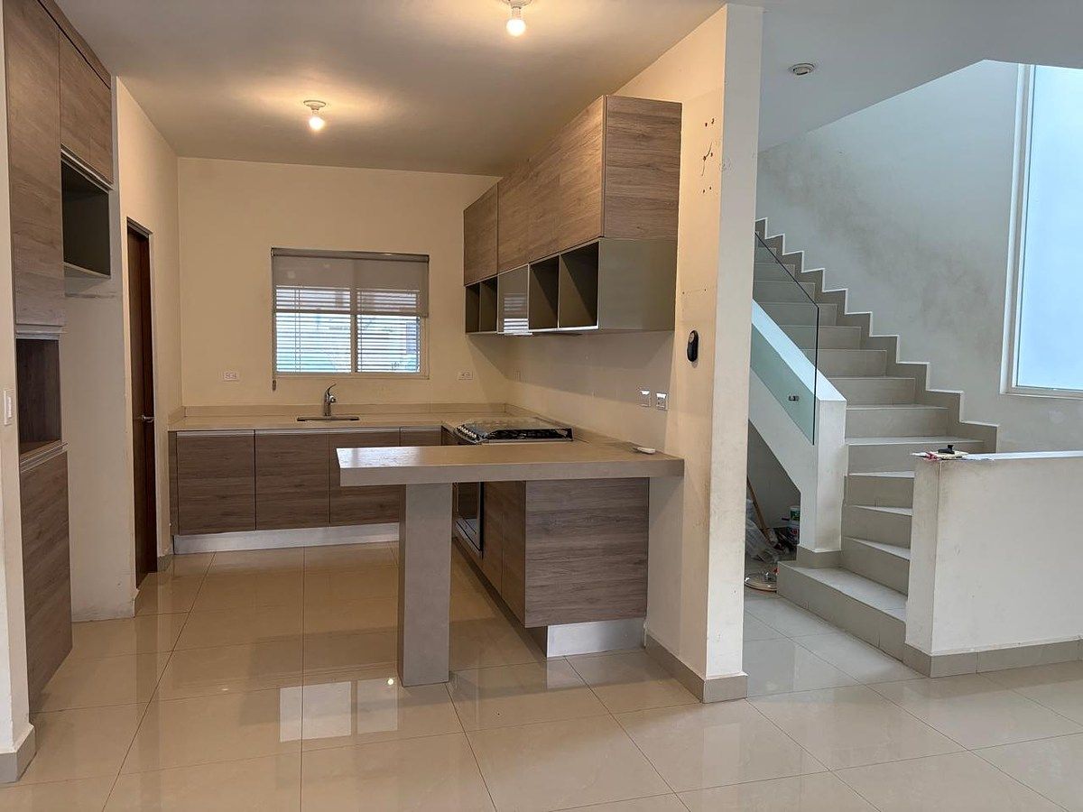 Casa para alugar na Rodovia Nacional, foto 1 de 5