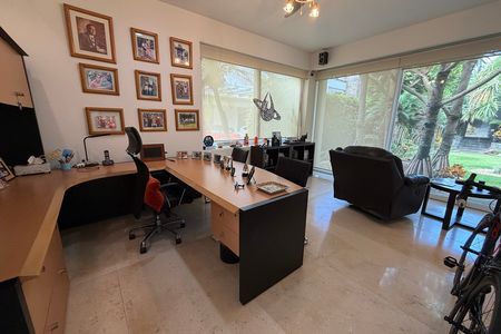 SE VENDE CASA EN FRACCIONAMIENTO EXCLUSIVO EN CUERNAVACA!!!
