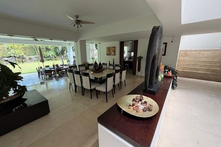 SE VENDE CASA EN FRACCIONAMIENTO EXCLUSIVO EN CUERNAVACA!!!