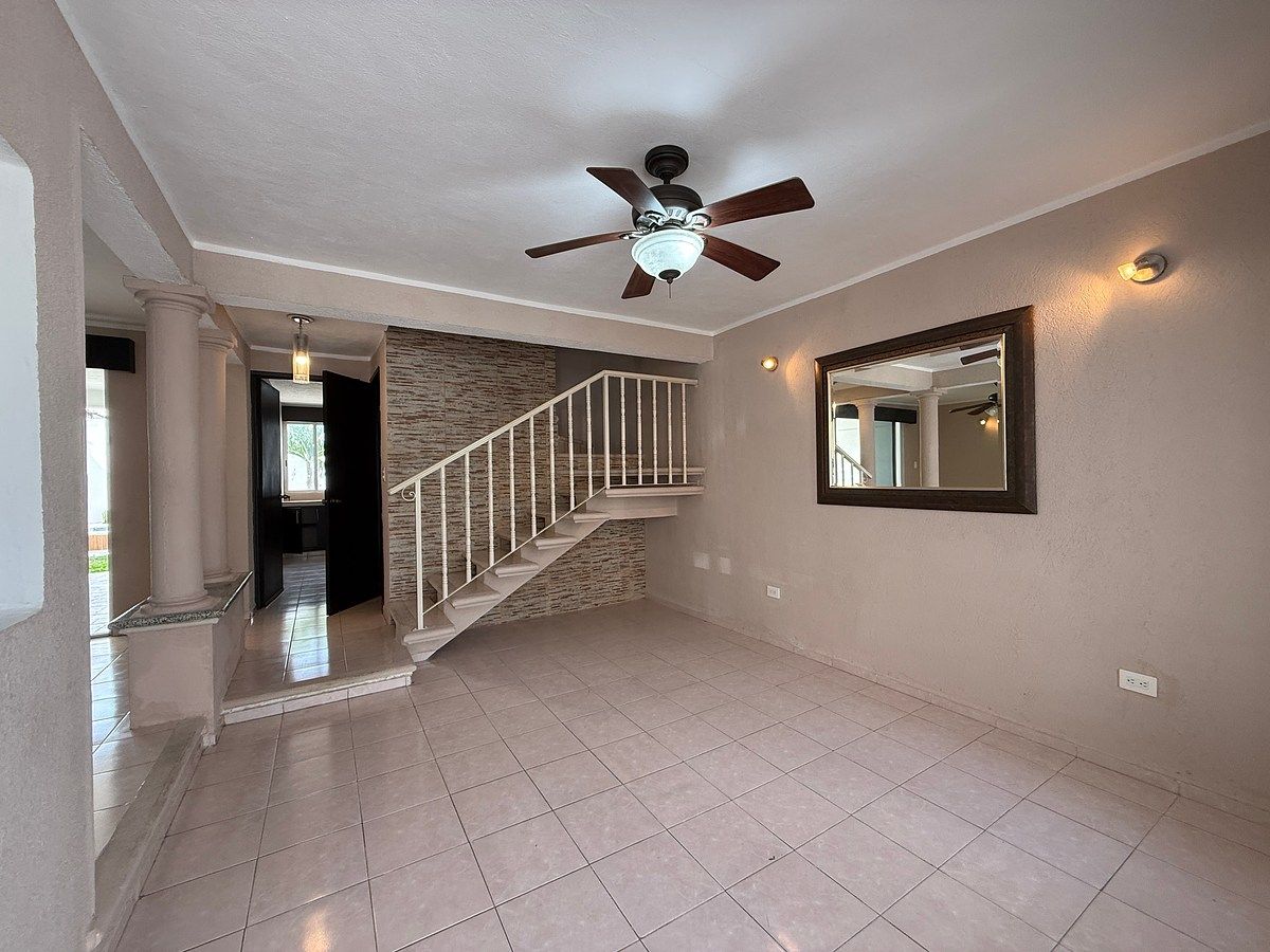 Casa em Montecarlo, Mérida, foto 4 de 27