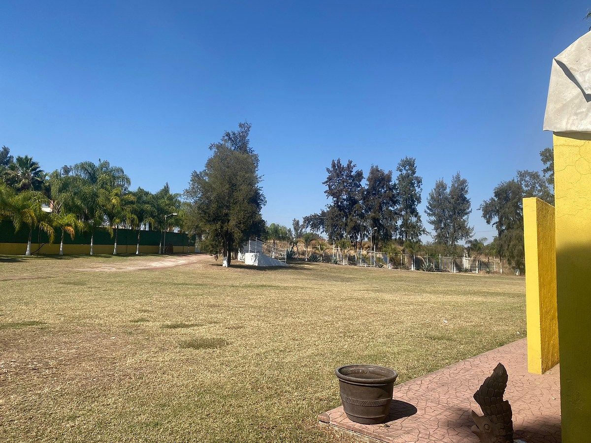 Terreno à Venda, foto 1 de 18