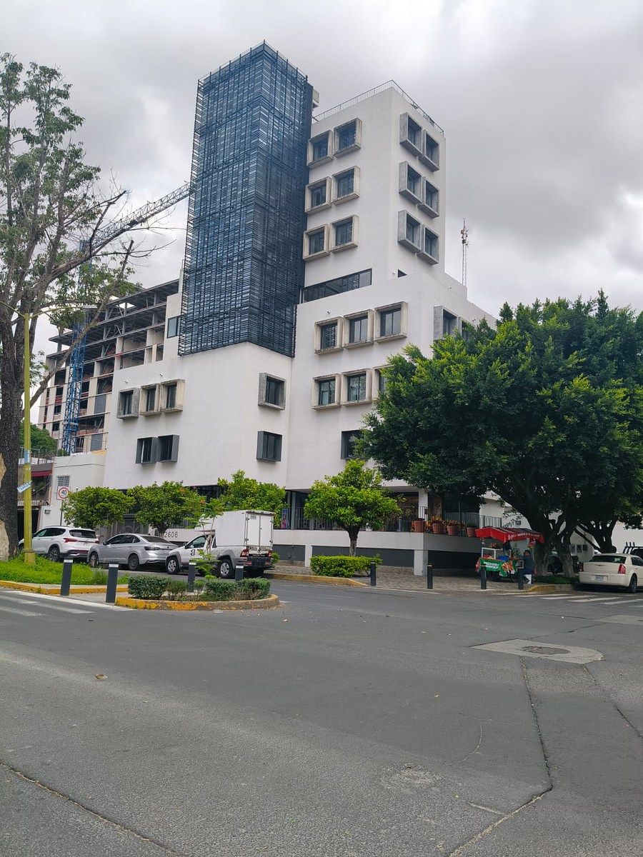 OFICINAS RENTA  ARCOS VALLARTA, foto 1 de 9
