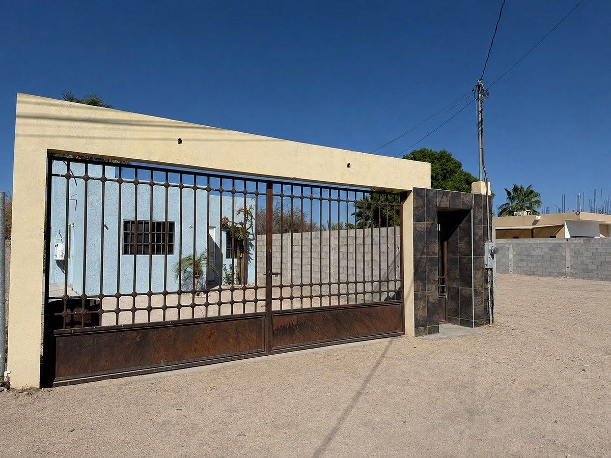 BEACH HOUSE | LA FUENTE SUBDIVISION, photo 1 of 13