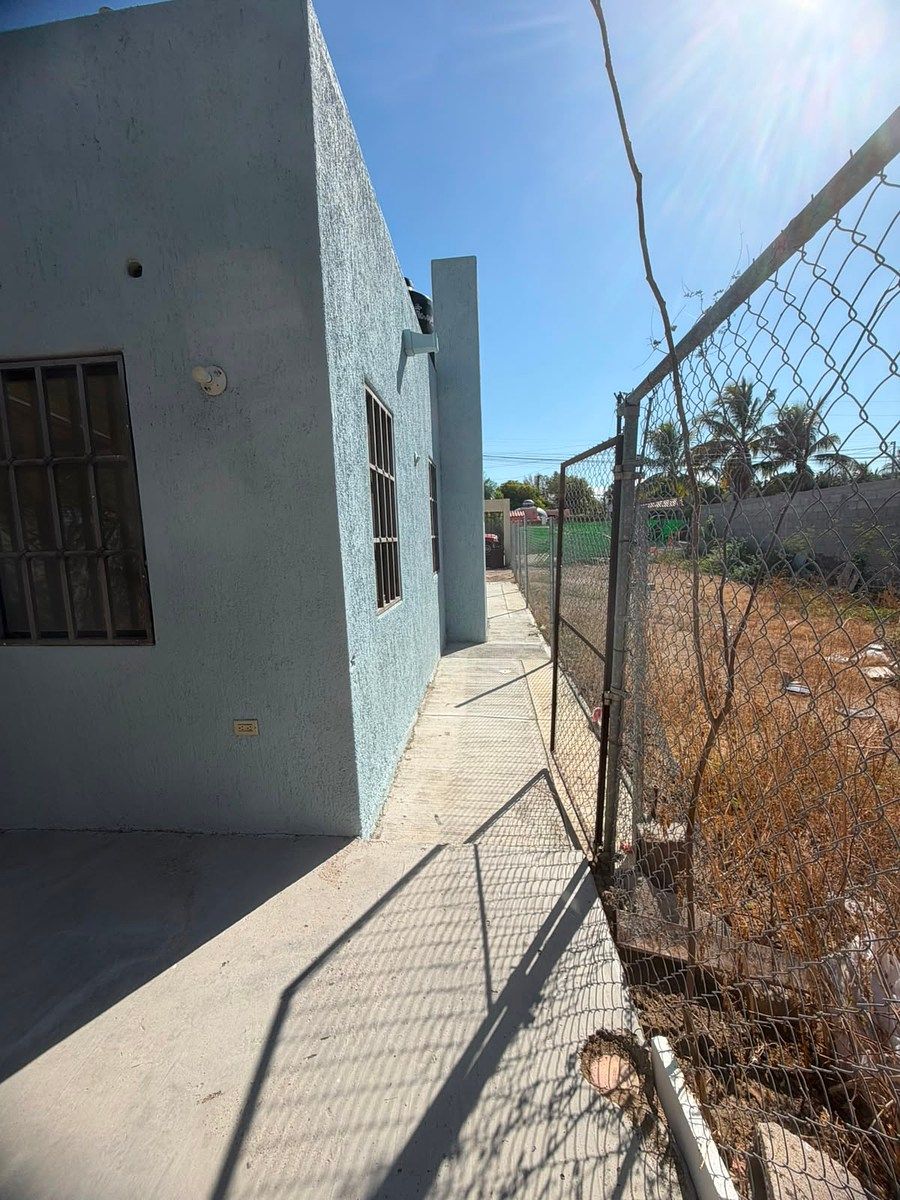 House in La Fuente, La Paz, photo 12 of 13