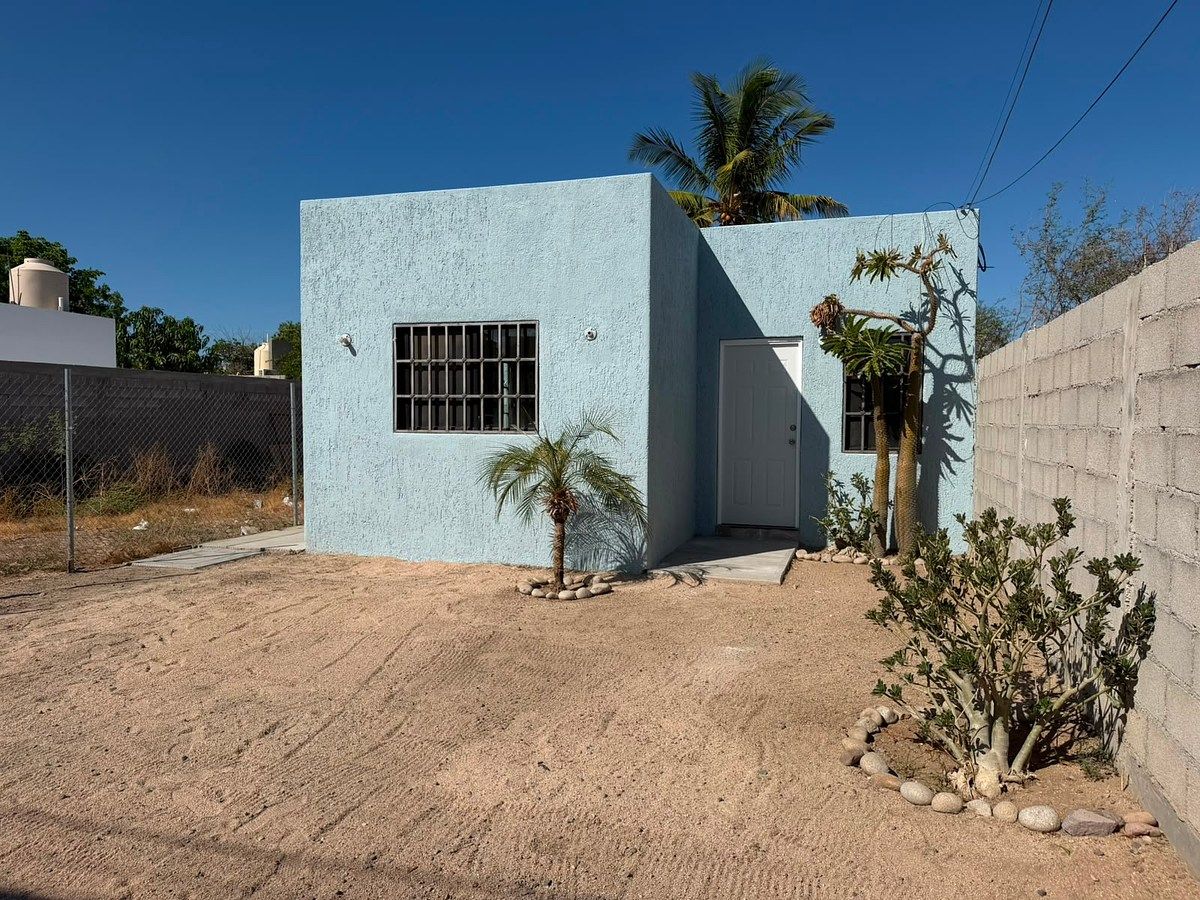 House in La Fuente, La Paz, photo 3 of 13