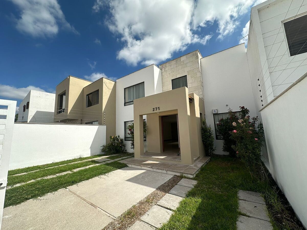 Casa en Cumbres del Lago, Querétaro, foto 2 de 39