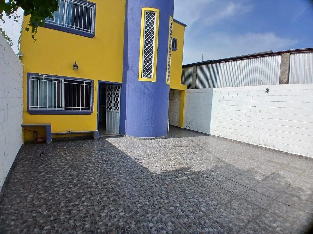 HOUSE FOR SALE IN COLONIA EL PEDREGAL (TIZATILLO), photo 1 of 17