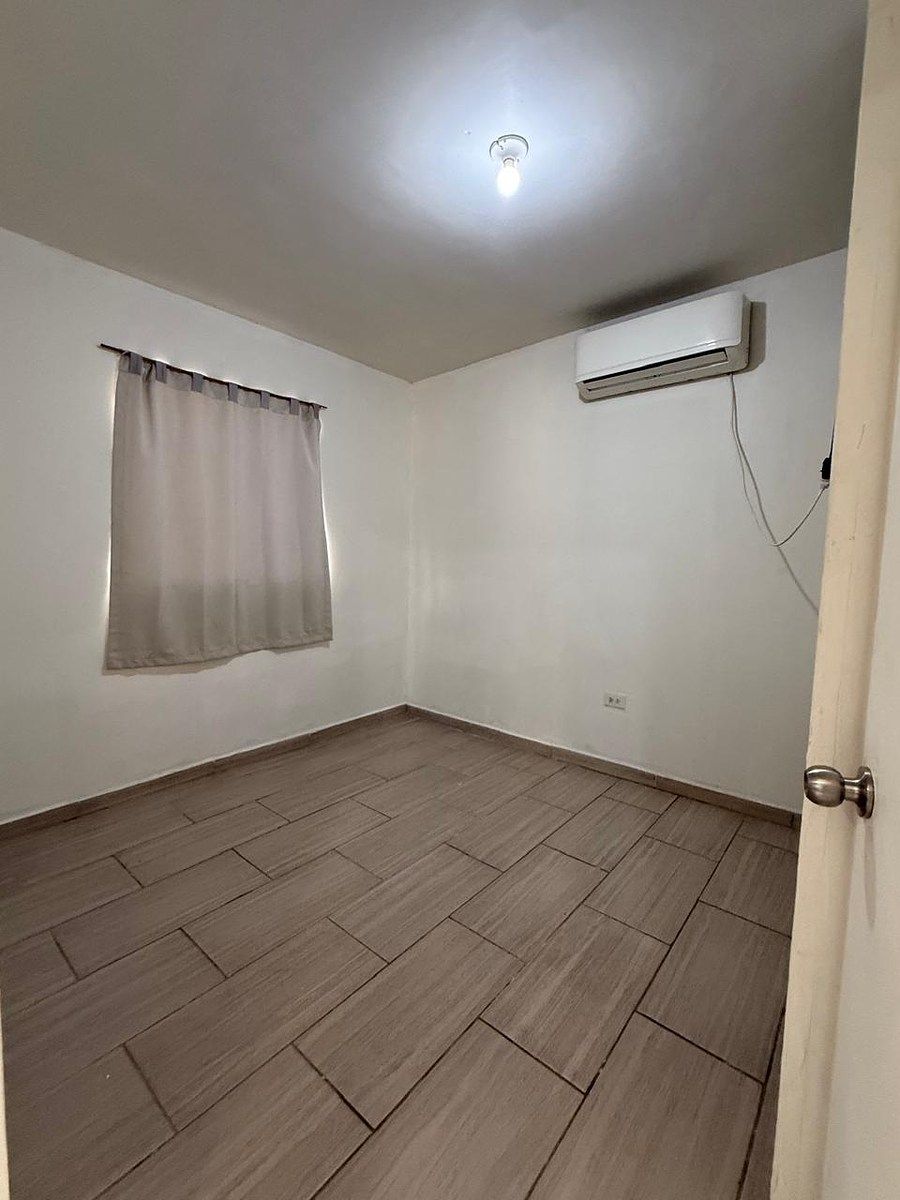 Recamara 1 (area frente de la casa), photo 7 of 13