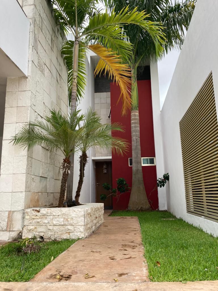 Renta casa en privada en la zona de Altabrisa, foto 1 de 12