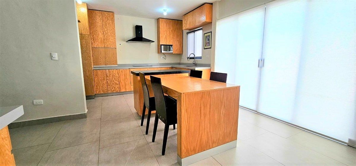 Casa en Cumbre Altta, García, foto 2 de 22