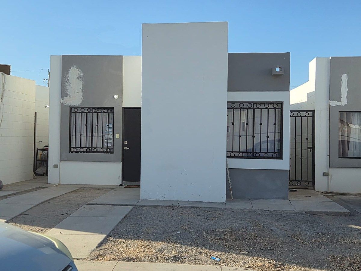 À VENDA: CASA CONFORTÁVEL E BONITA COM VALOR DE R$1.650.000,00, foto 1 de 10