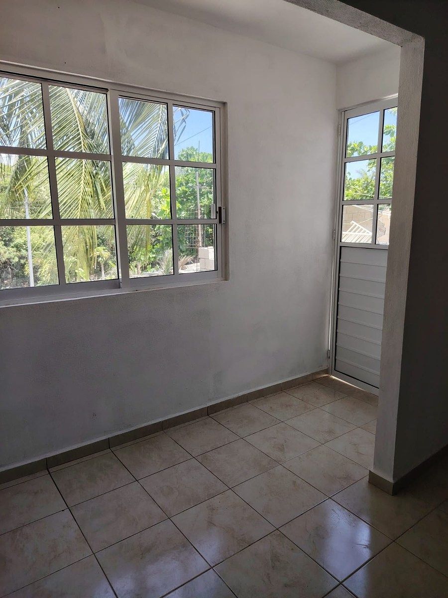 House in La Guadalupana, Playa del Carmen, photo 35 of 41