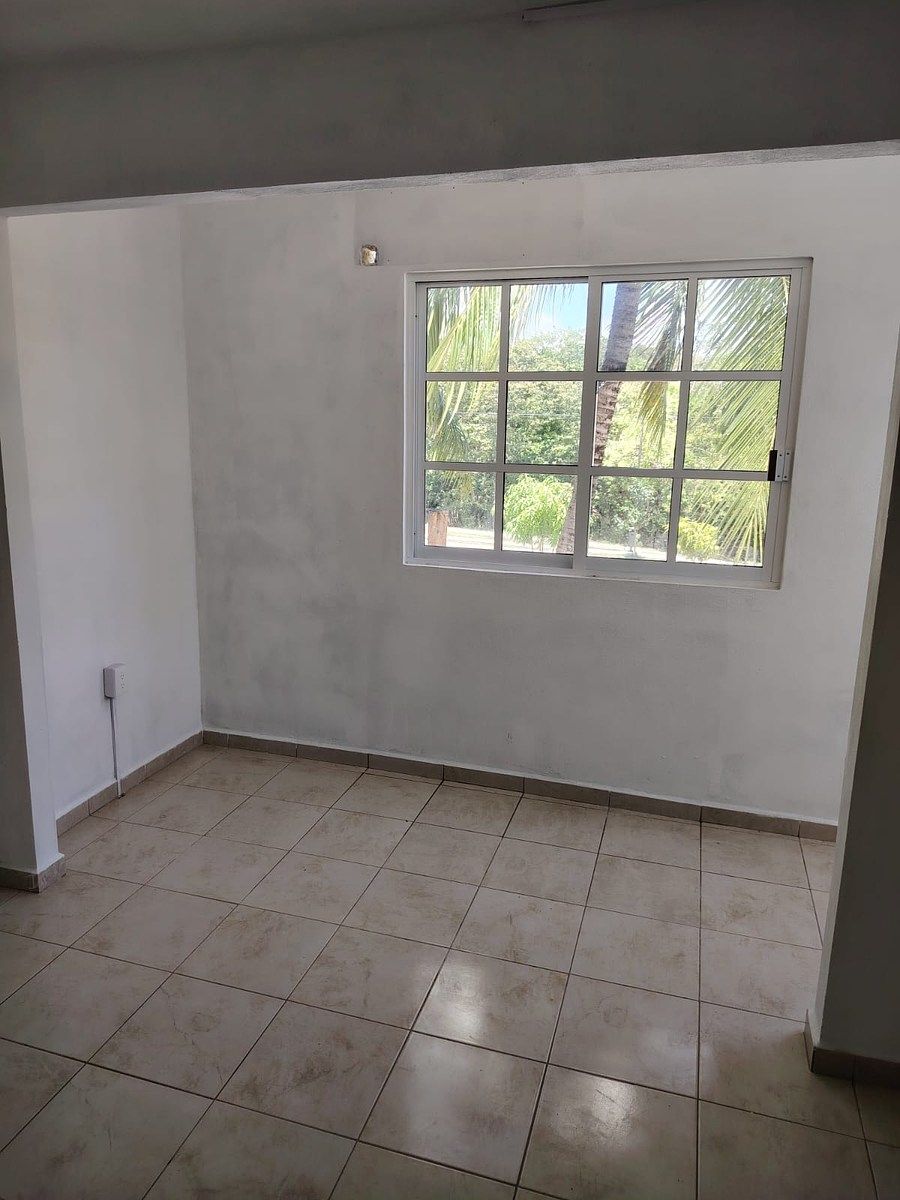 House in La Guadalupana, Playa del Carmen, photo 38 of 41
